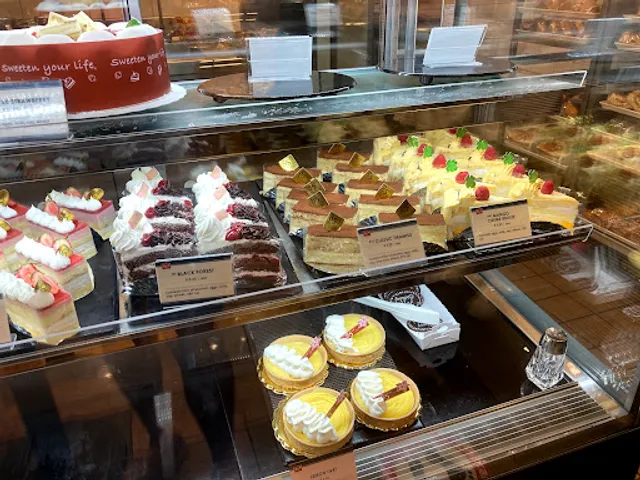 85°C Bakery Cafe - Del Amo