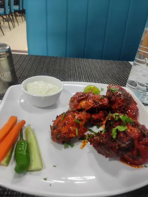 Le Marine Family Restaurant