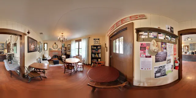 The Cracked Mug Coffee House