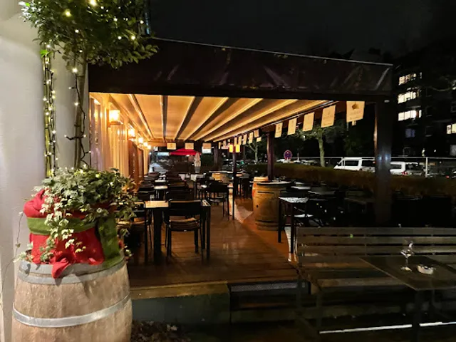 VIA DEI MILLE - Ristorante & Winebar Eppendorf