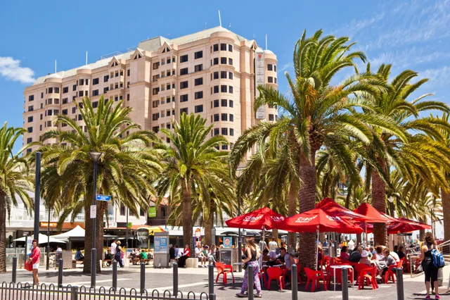 Ensenada Motor Inn & Suites