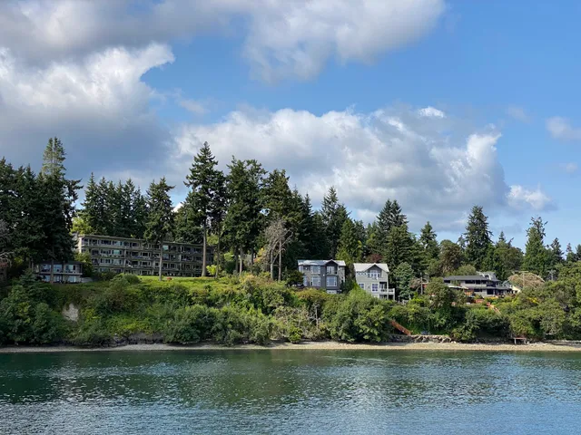 Bainbridge Island