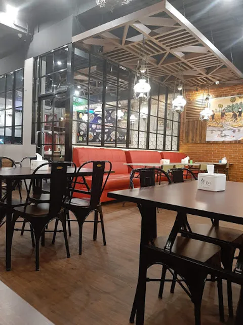 So Yummy Bakery & Cafe