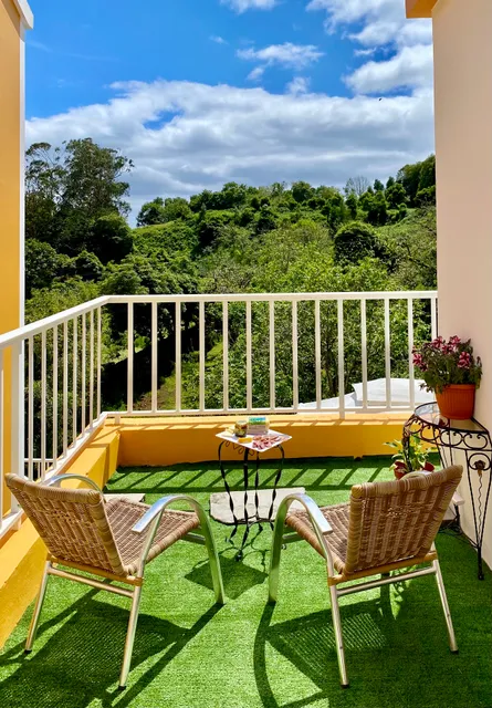 Casa dos Castanheiros Guesthouse Azores