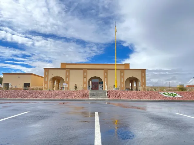 Gurdwara Guru Nanak Parkash (Sikh Temple)