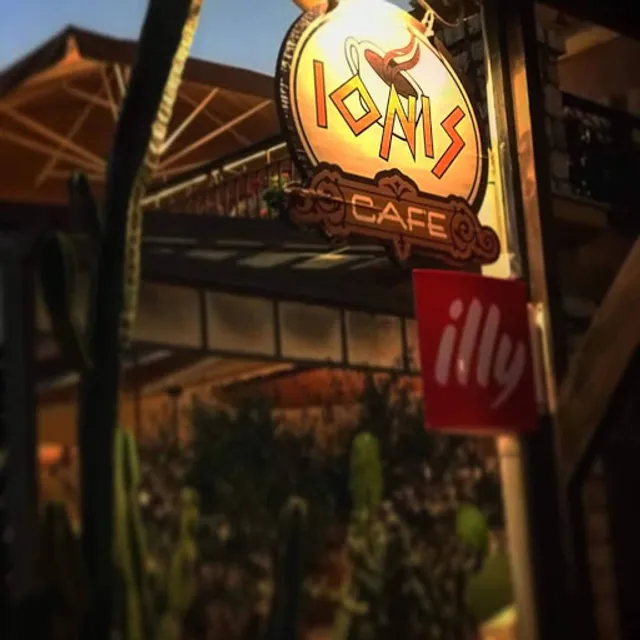Ionis cafe