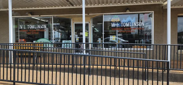 W L Tomlinson Farm & Building Supply