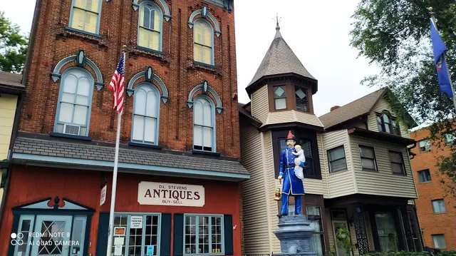 D L Stevens Antiques