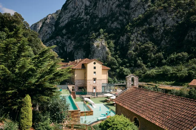 Hotel Balneario de la Hermida