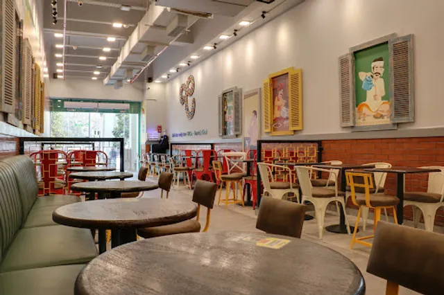 Chaayos Cafe at Botanical Garden