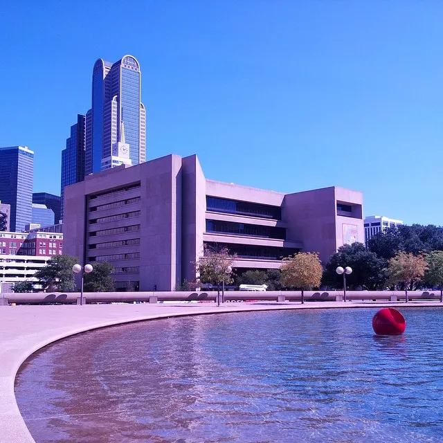 J. Erik Jonsson Central Library