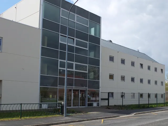 The Poppies Albert Group Accommodation