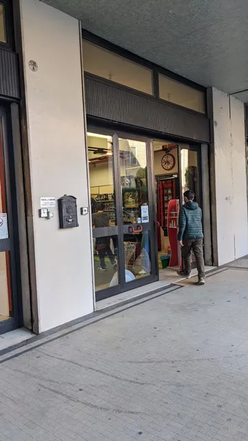 Alessandro Libreria - Manicomix Retail S.R.L.