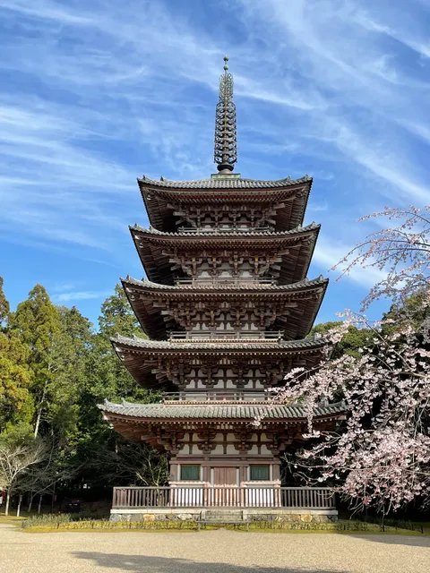 Gojunoto (Five Story Pagoda)