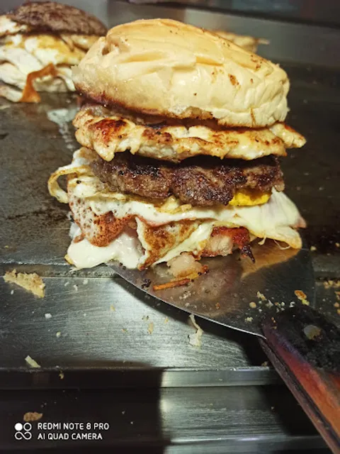 Trailer da Zeze lanches