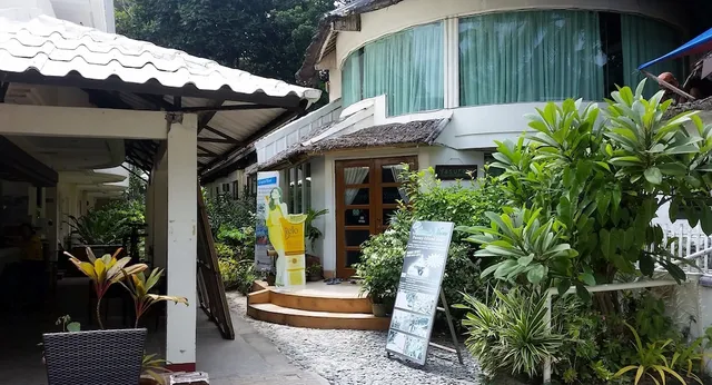 Surfside Boracay Resort And Spa