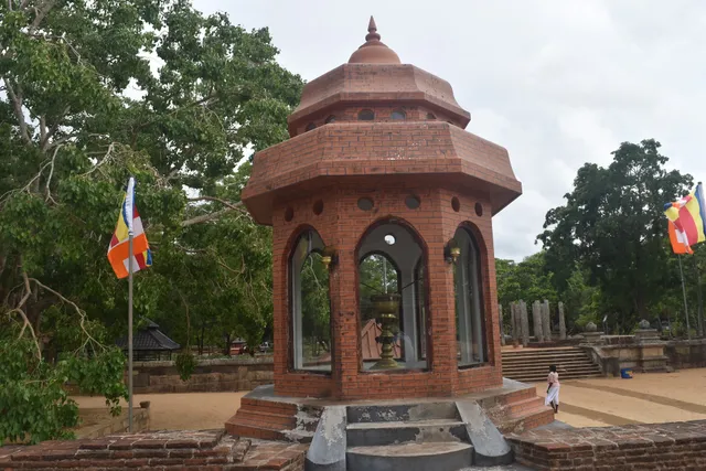 Abhayagiriya Buddha Mandiraya