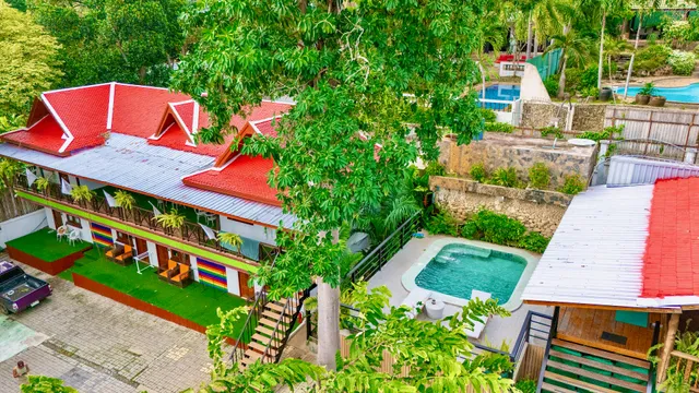 Alpha Gay Resort & Spa