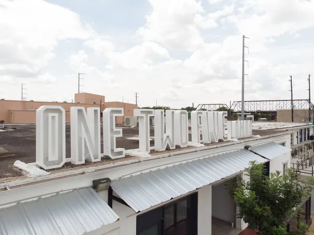 Studio 125 - Photography, Video and Podcast Studio Rentals