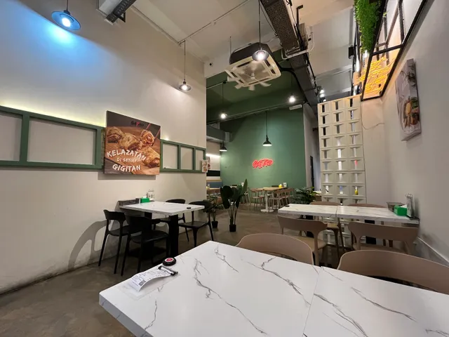 Gatao Fried Chicken - Mount Austin