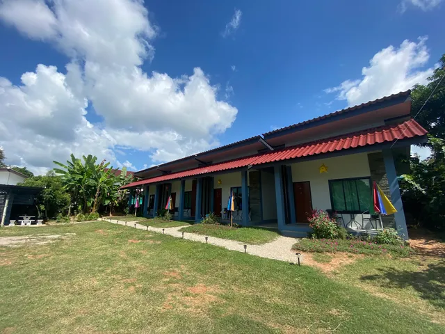 Jeerat House จิรัสเฮ้าส์