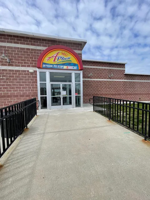 Bruce Willis Service Area