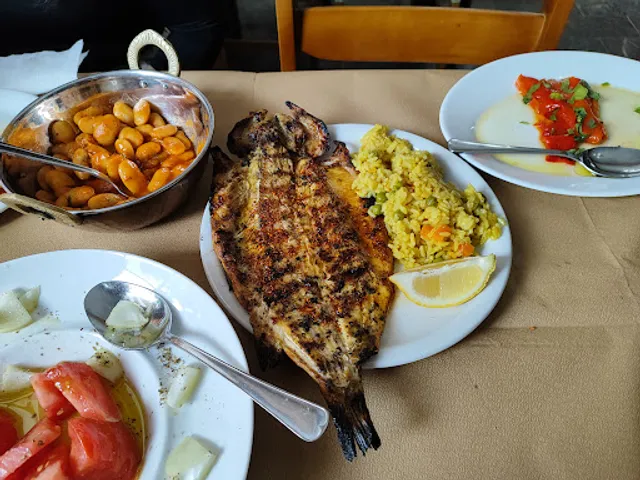 Η Ακρολιμνια