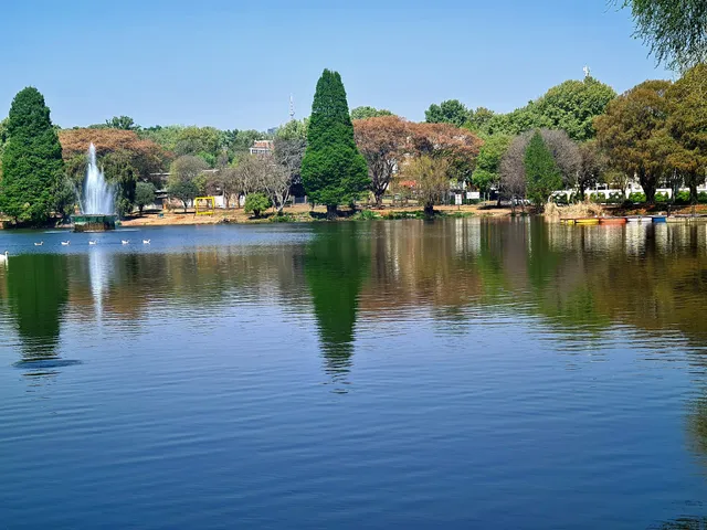 Zoo Lake