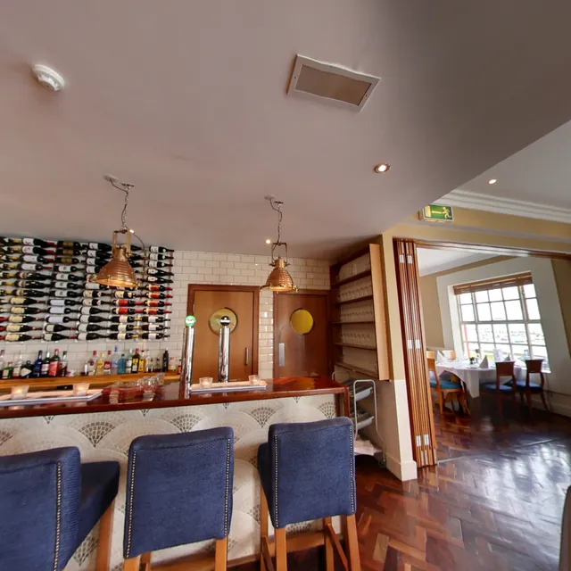 King Sitric Seafood Bar & Accommodation