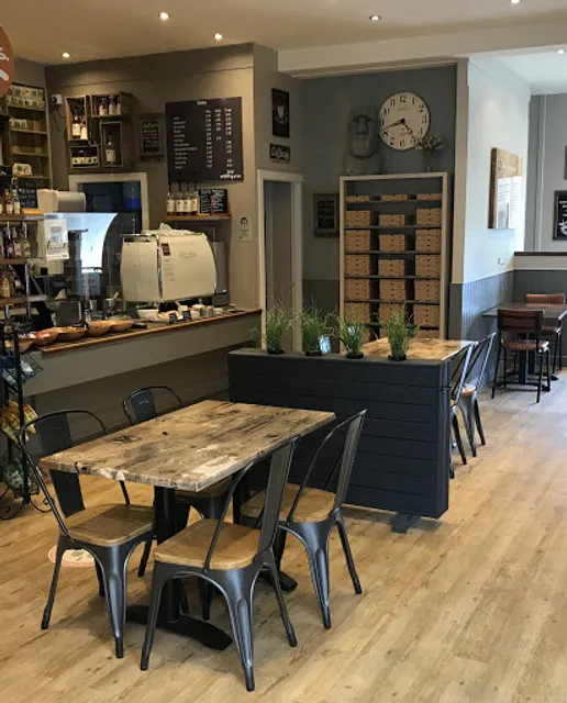 The Well eat. drink. refresh