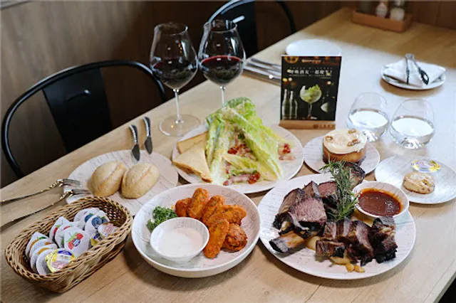 打貓廚房 Hit Cat Kitchen