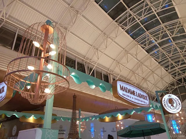 Madame Ladoux - Salvador Shopping