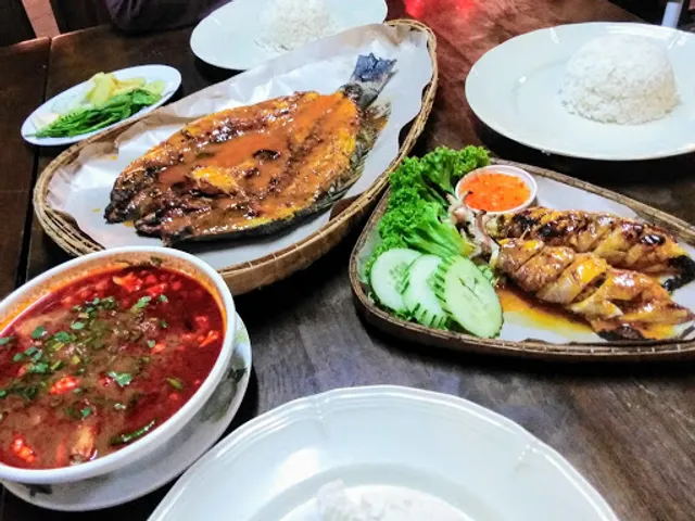 Restoran Muslim Ikan Bakar & Tomyam