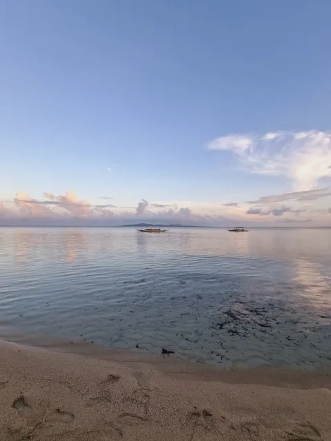 Villa Escaparde Camping and Beach Resort