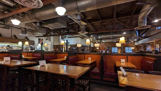 Jim 'N Nick's Bar-B-Q