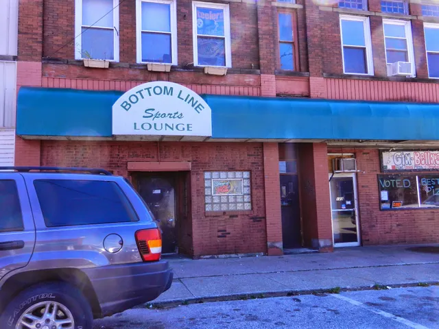 Bottomline Sports Lounge