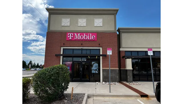 T-Mobile Experience Store
