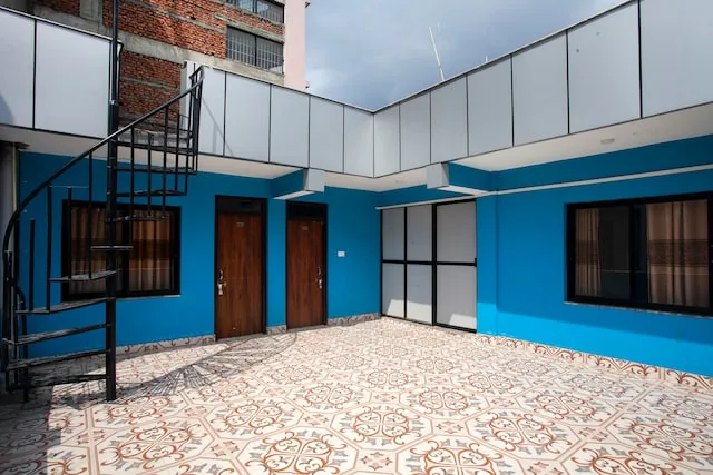 OYO 419 Hotel Crossroads