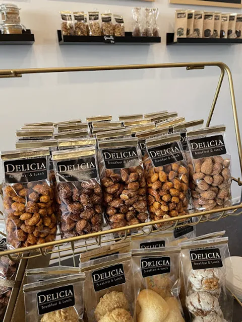 Delicia - Breakfast & Lunch