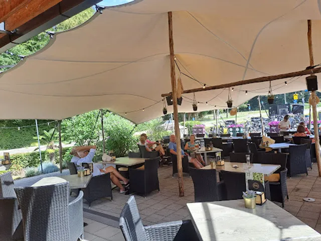 Le Carrefour Preuf & Proost