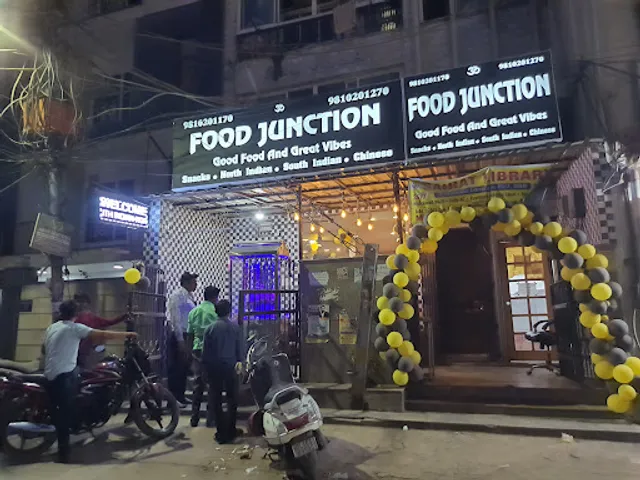 FOOD JUNCTION
