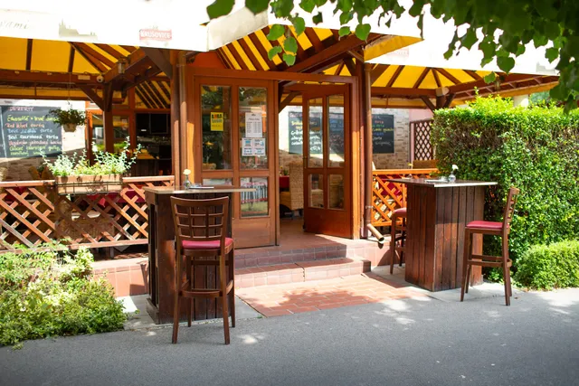 7Moments Coffee and Restaurant