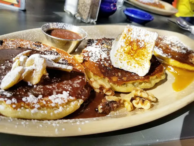 Snooze, an A.M. Eatery