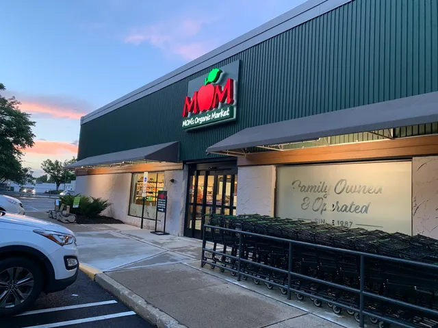 MOM's Organic Market