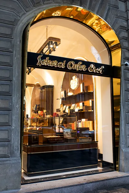 Şekerci Cafer Erol Sweet Home