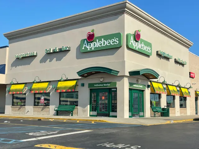 Applebee's Grill + Bar