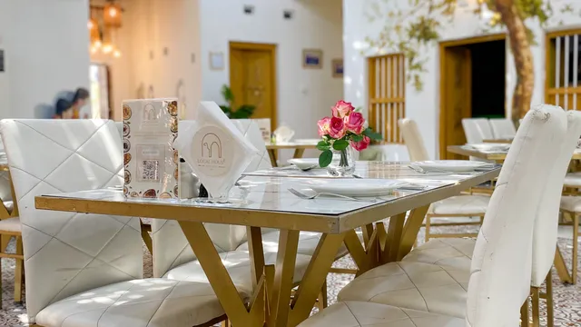 Local House Restaurant