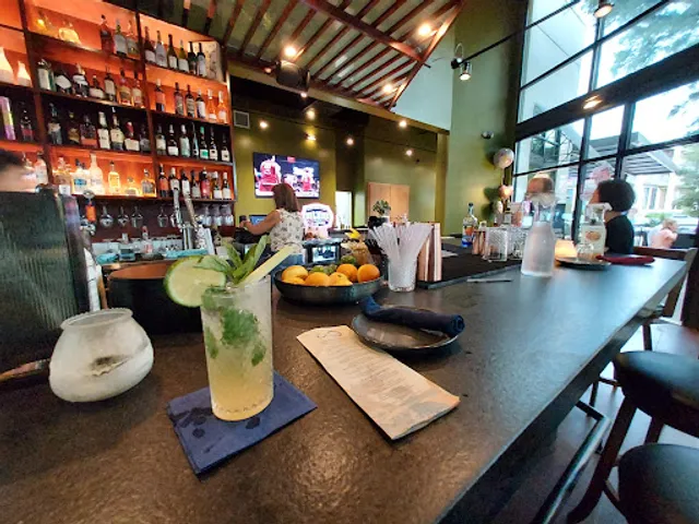 Sap's Ver Fine Thai Cuisine