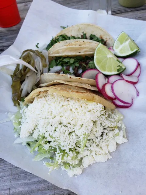 Los Periquitos Tienda Mexicana