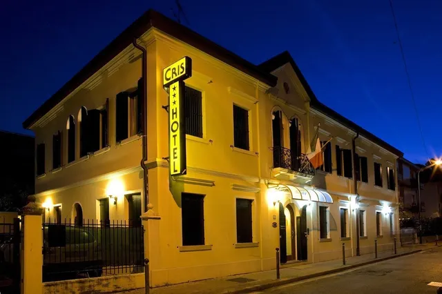 Hotel Cris